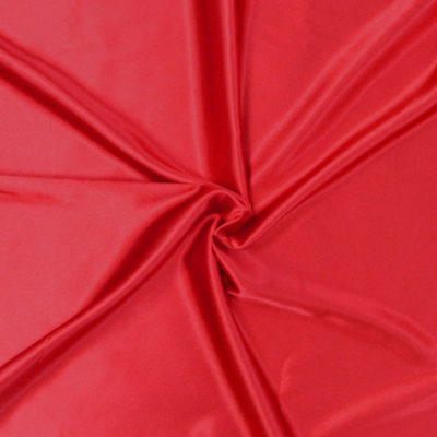 Tissu satin rouge - www.designers-factory.com